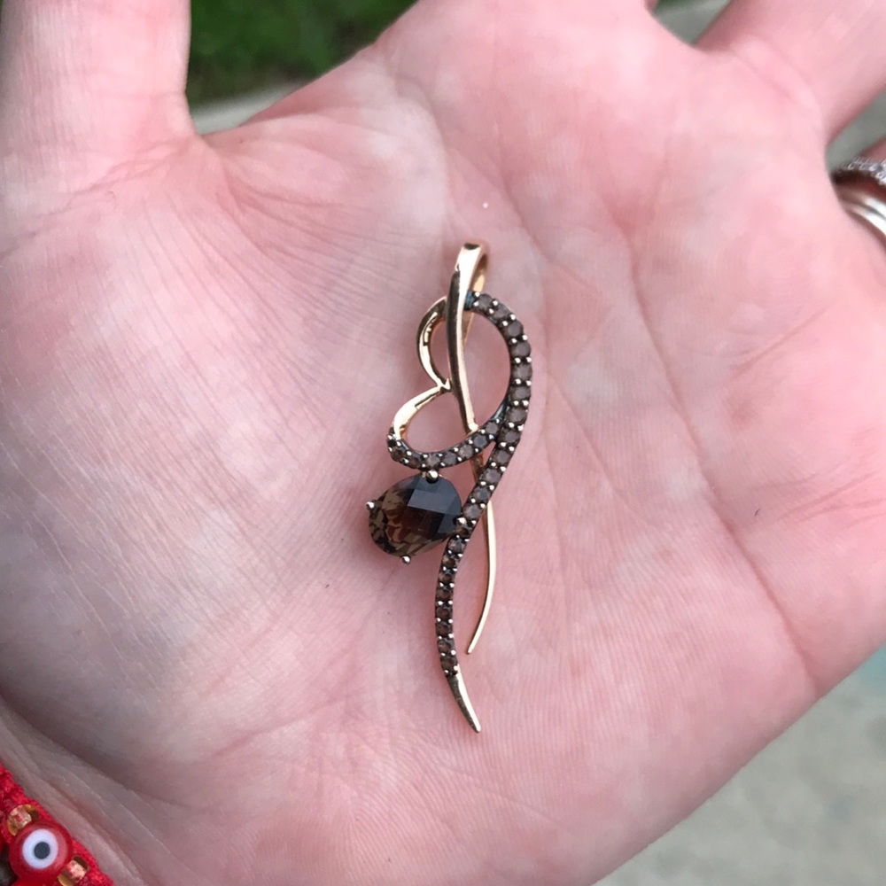 LEVIAN pendant